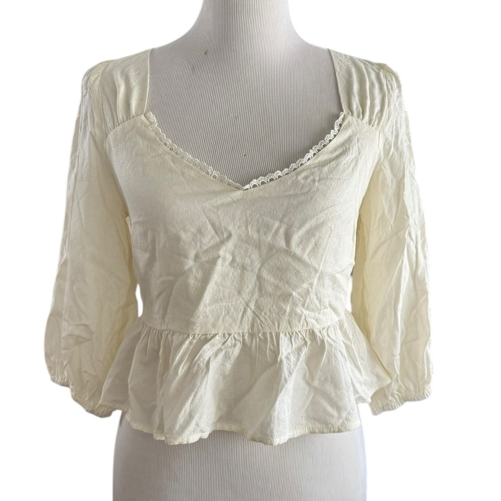 🌼5 for 25🌼 NWT Lush Cream Peplum Blouse Size S